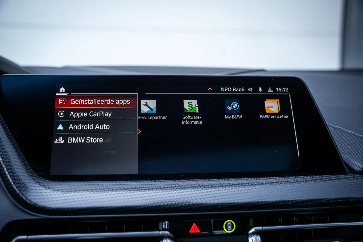 118i M-Sport NL-auto|Pano-dak|Leder|Camera|Carplay|Stoelverw.|1e-eig.|Dealeronderhouden