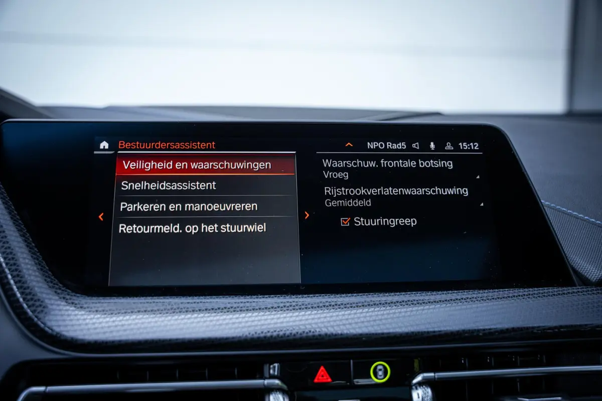 118i M-Sport NL-auto|Pano-dak|Leder|Camera|Carplay|Stoelverw.|1e-eig.|Dealeronderhouden