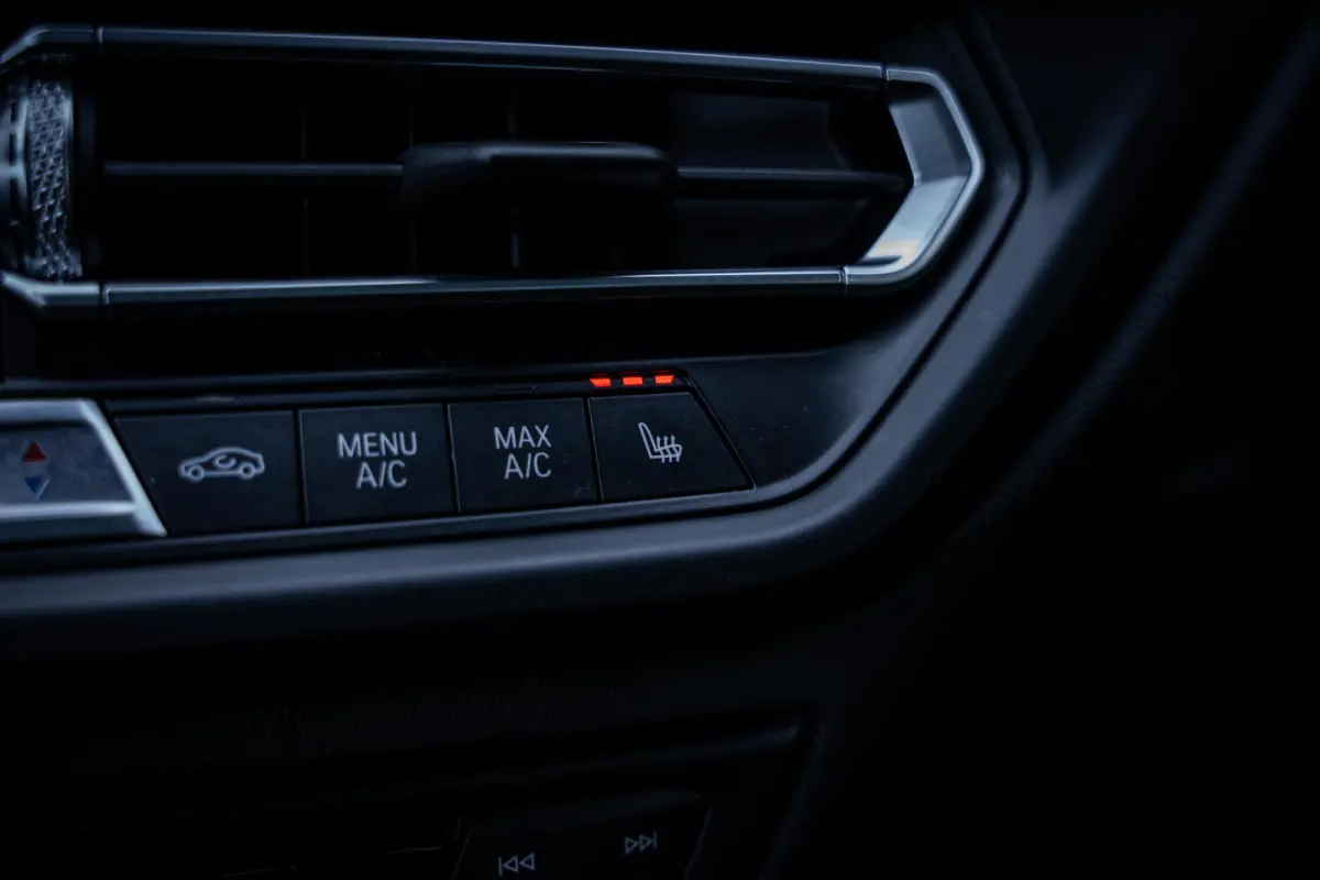 118i M-Sport NL-auto|Pano-dak|Leder|Camera|Carplay|Stoelverw.|1e-eig.|Dealeronderhouden