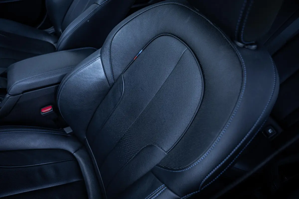 118i M-Sport NL-auto|Pano-dak|Leder|Camera|Carplay|Stoelverw.|1e-eig.|Dealeronderhouden