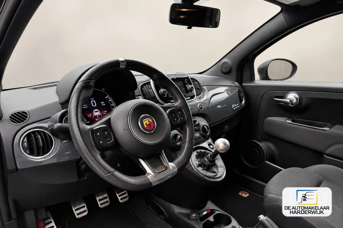 1.4 T-Jet Abarth 595 | SLECHTS 32.790 KM | SPORTSTOELEN | LMV | NIEUWE DISTRIBUTIERIEM |