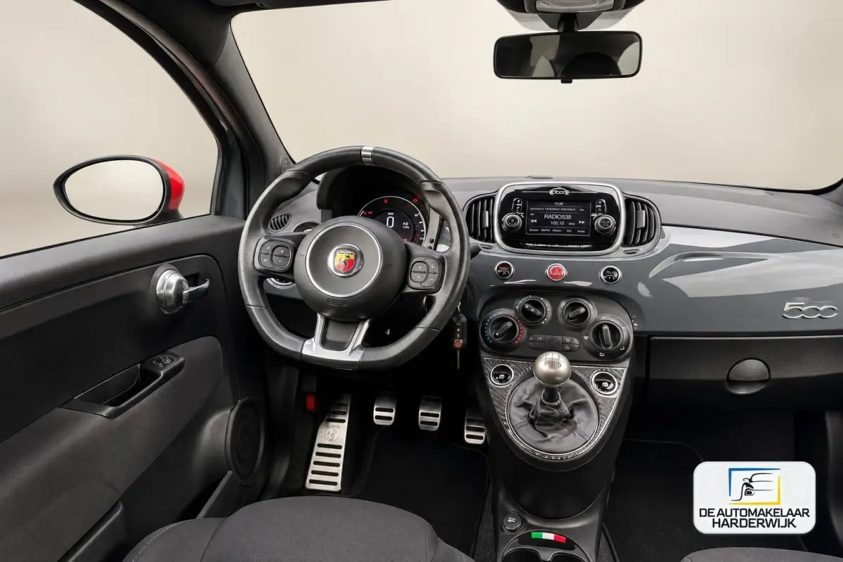 1.4 T-Jet Abarth 595 | SLECHTS 32.790 KM | SPORTSTOELEN | LMV | NIEUWE DISTRIBUTIERIEM |