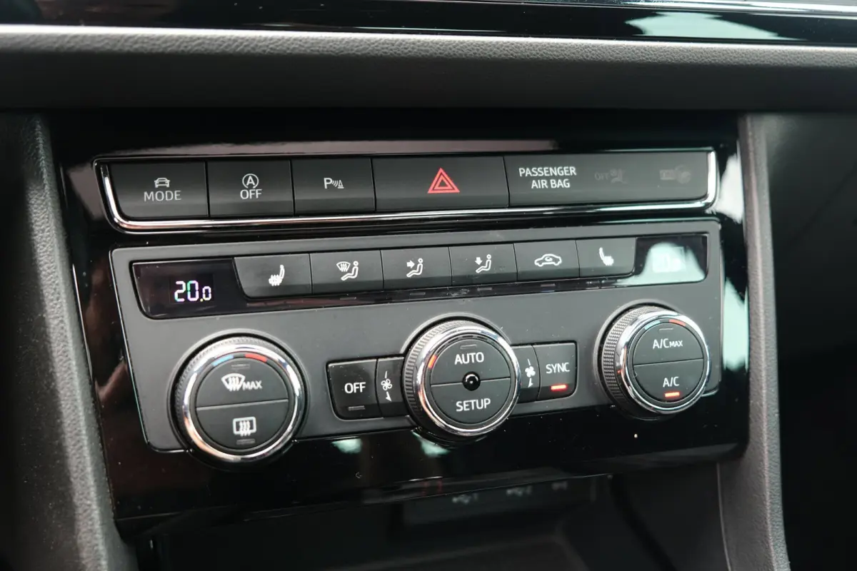 1.4 EcoTSI FR 150PK DSG Pano Airco ACC Navi PDC Cruise