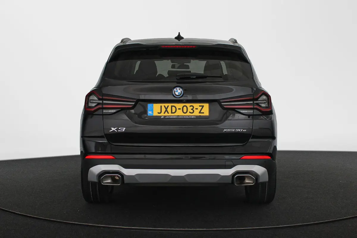 xDrive30e SOH 99% Sportstoelen Stoelverwarming 19" Achteruitrijcamera