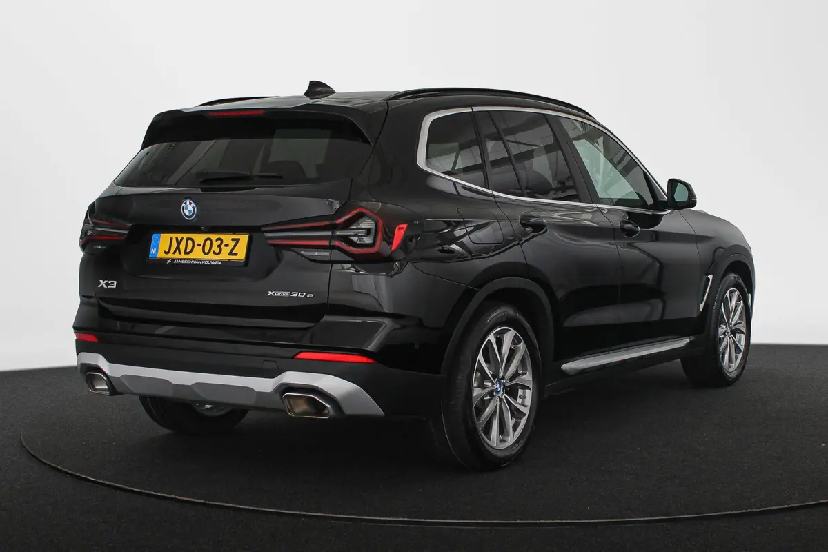 xDrive30e SOH 99% Sportstoelen Stoelverwarming 19" Achteruitrijcamera