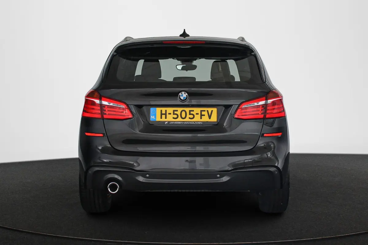 218i High Executive Edition M Sport Automaat Lederen Sportstoelen Stoelverwarming Head-Up LED Koplampen Camera