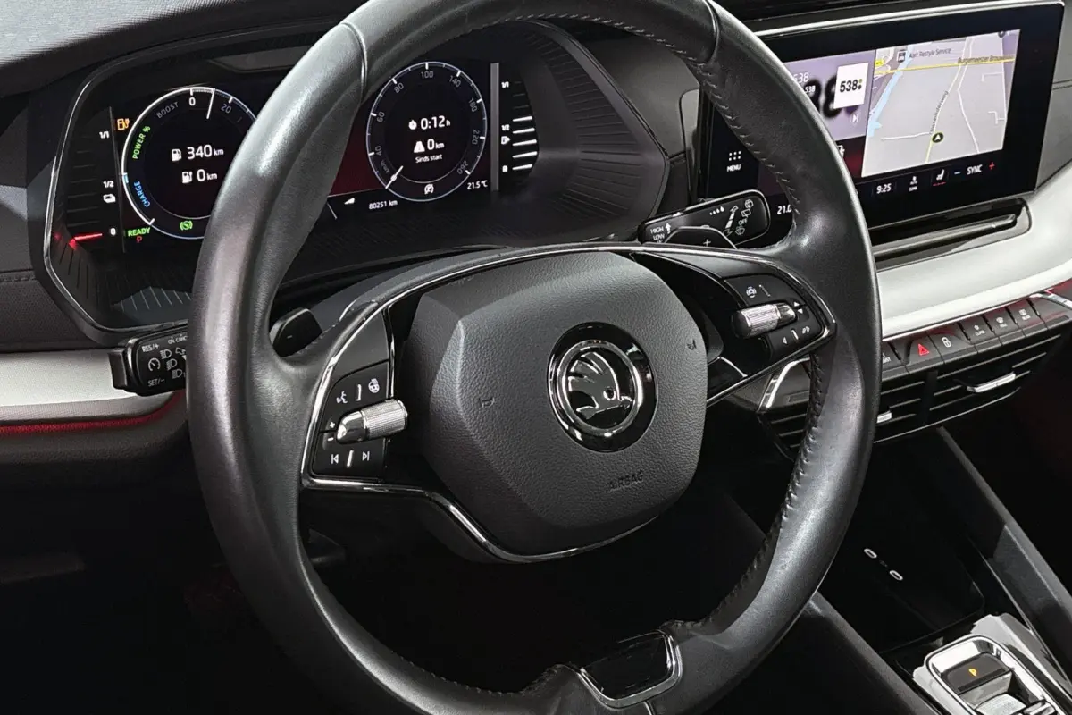 1.4 TSI iV PHEV Business Edition SOH 92% Stoelverwarming Navi Apple Carplay 18" LMW