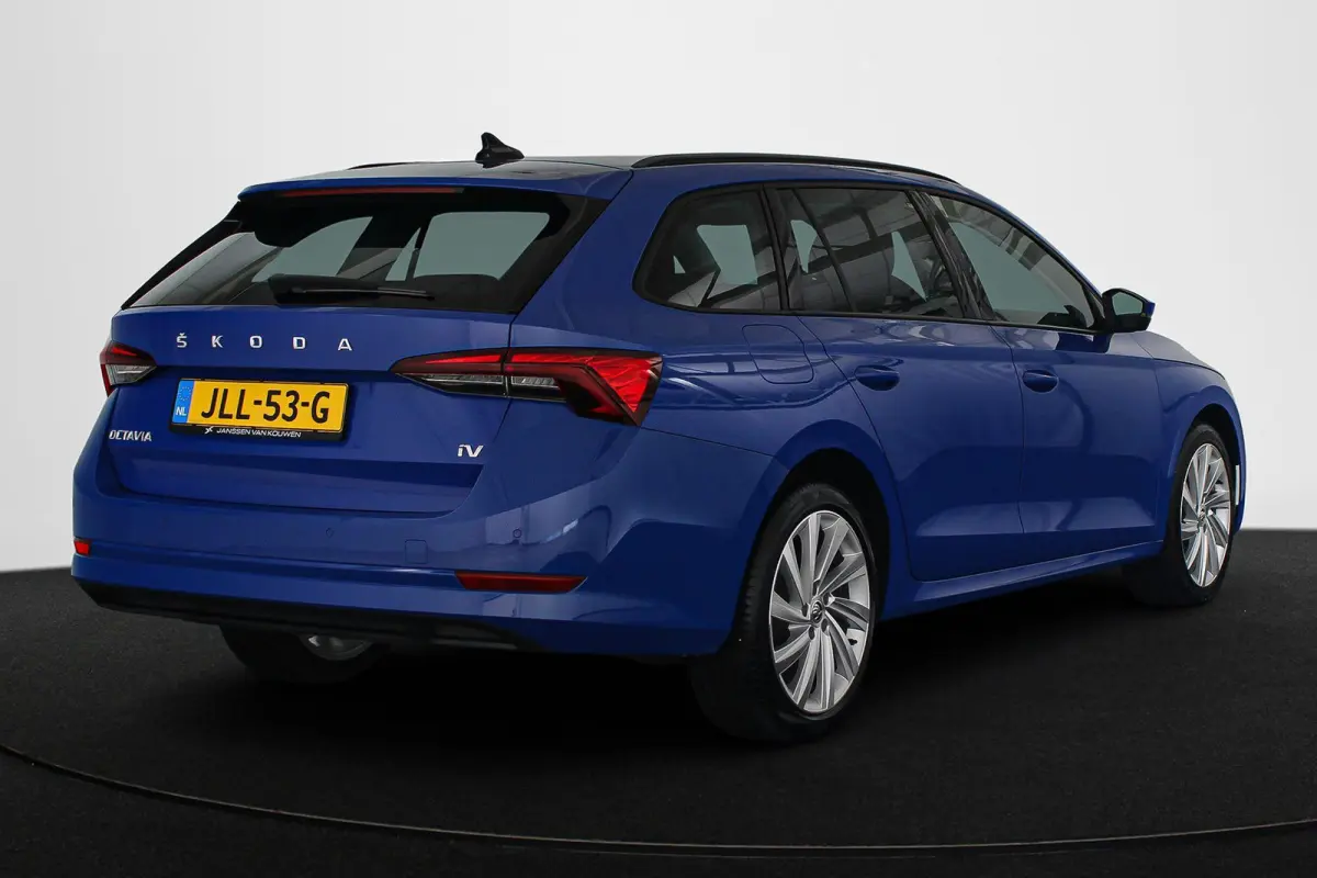 1.4 TSI iV PHEV Business Edition SOH 92% Stoelverwarming Navi Apple Carplay 18" LMW