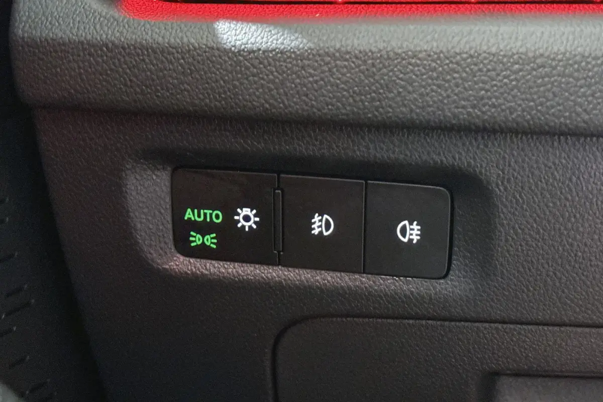 1.4 TSI iV PHEV Business Edition SOH 92% Stoelverwarming Navi Apple Carplay 18" LMW