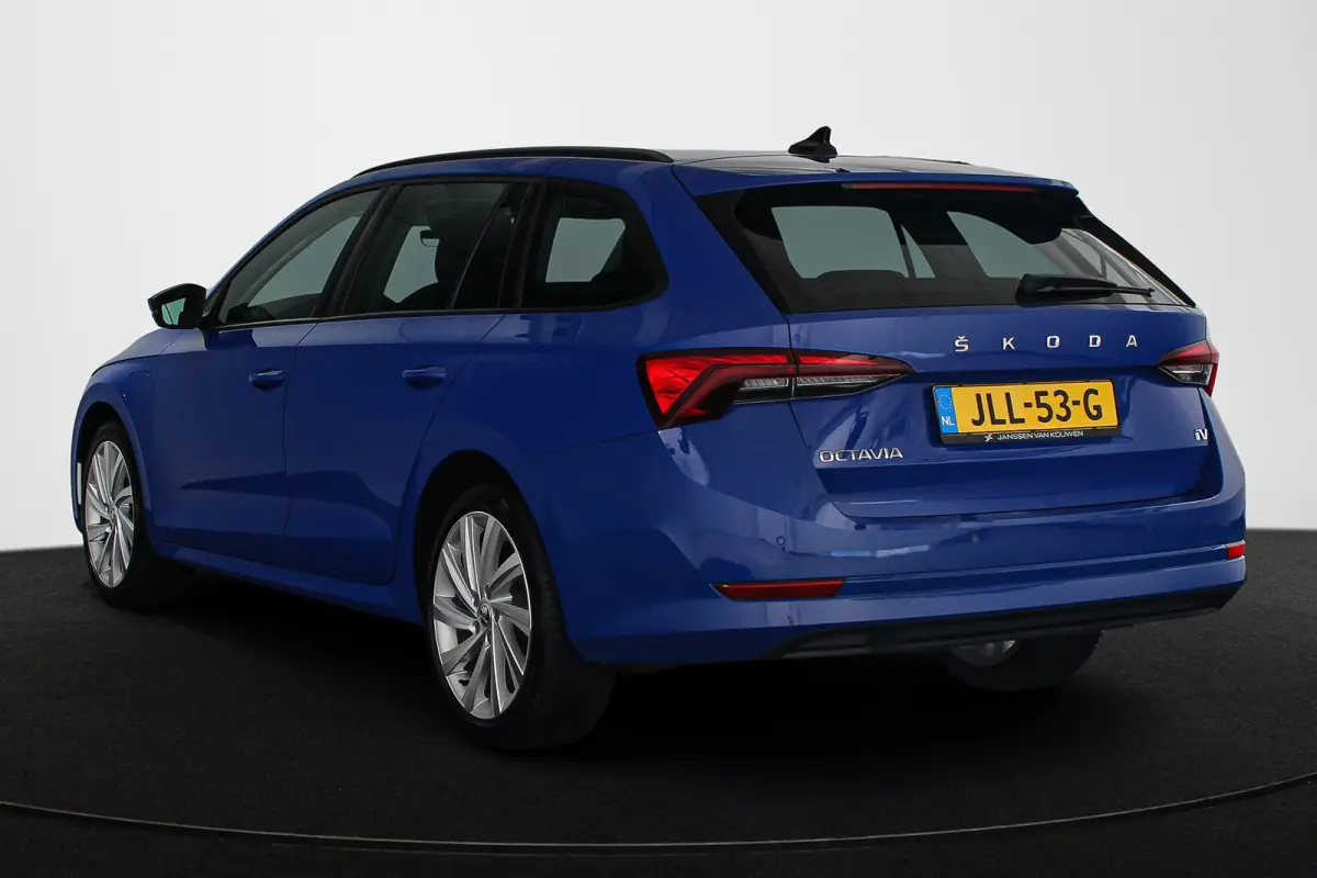 1.4 TSI iV PHEV Business Edition SOH 92% Stoelverwarming Navi Apple Carplay 18" LMW