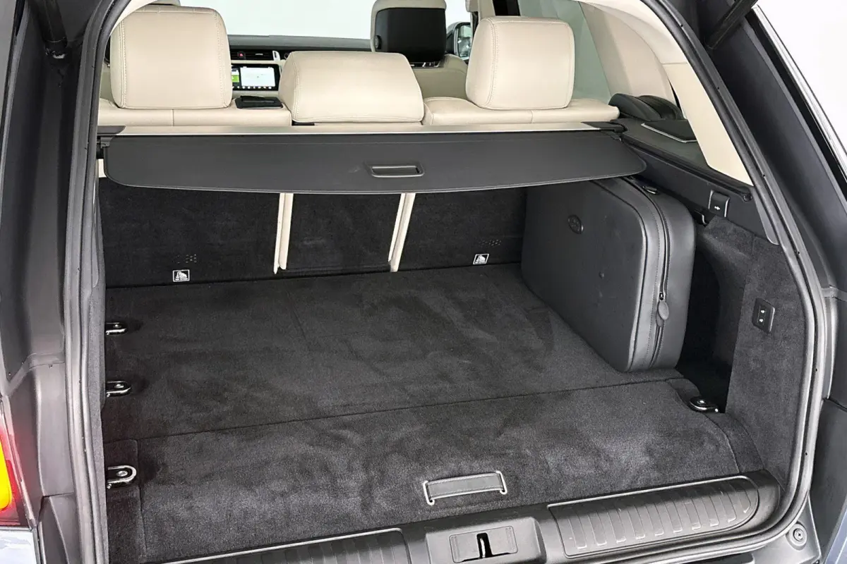 P400e HSE Dynamic Stealth Pano Trekhaak Stoel-Stuurverwarming Luchtvering 21" Velgen