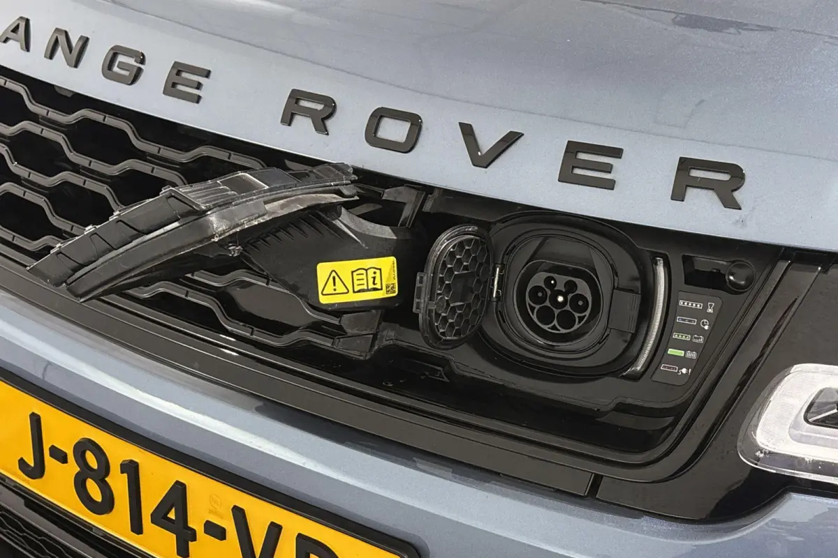 P400e HSE Dynamic Stealth Pano Trekhaak Stoel-Stuurverwarming Luchtvering 21" Velgen