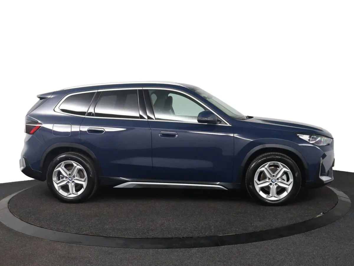 eDrive20 Pure Edition 67 kWh | SOH 100% | X-line | Getint Glas