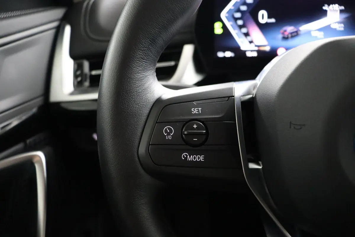 eDrive20 Pure Edition 67 kWh | SOH 100% | X-line | Getint Glas