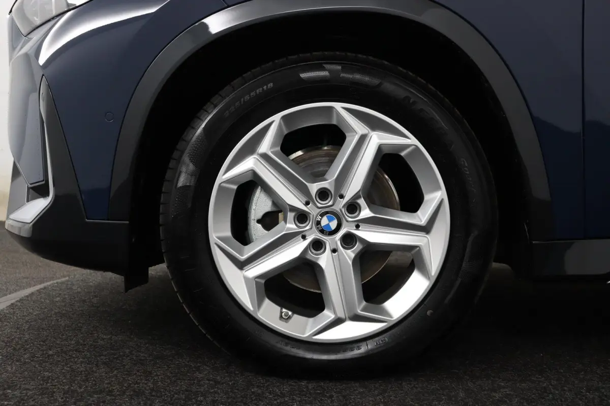 eDrive20 Pure Edition 67 kWh | SOH 100% | X-line | Getint Glas