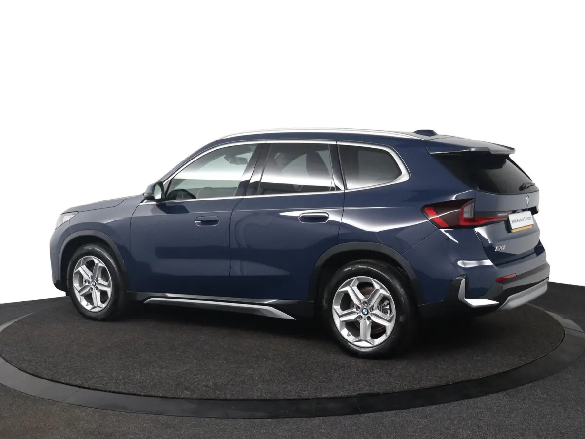 eDrive20 Pure Edition 67 kWh | SOH 100% | X-line | Getint Glas