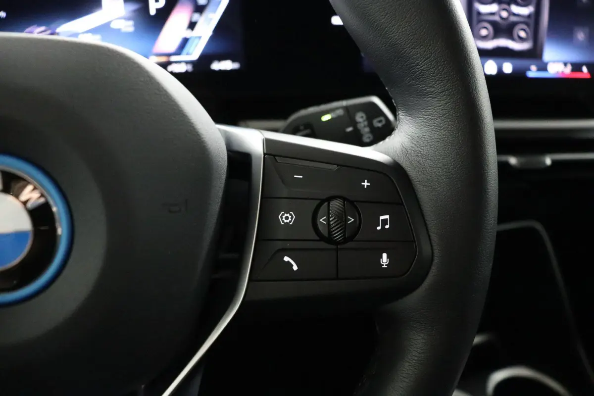 eDrive20 Pure Edition 67 kWh | SOH 100% | X-line | Getint Glas