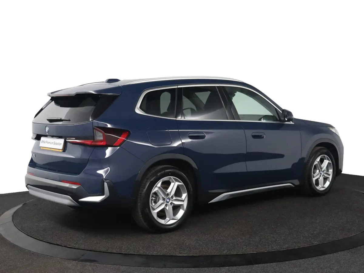 eDrive20 Pure Edition 67 kWh | SOH 100% | X-line | Getint Glas