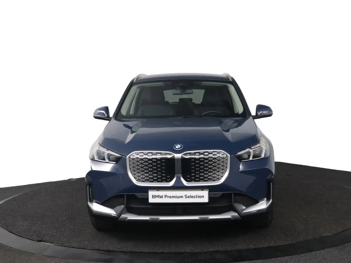 eDrive20 Pure Edition 67 kWh | SOH 100% | X-line | Getint Glas