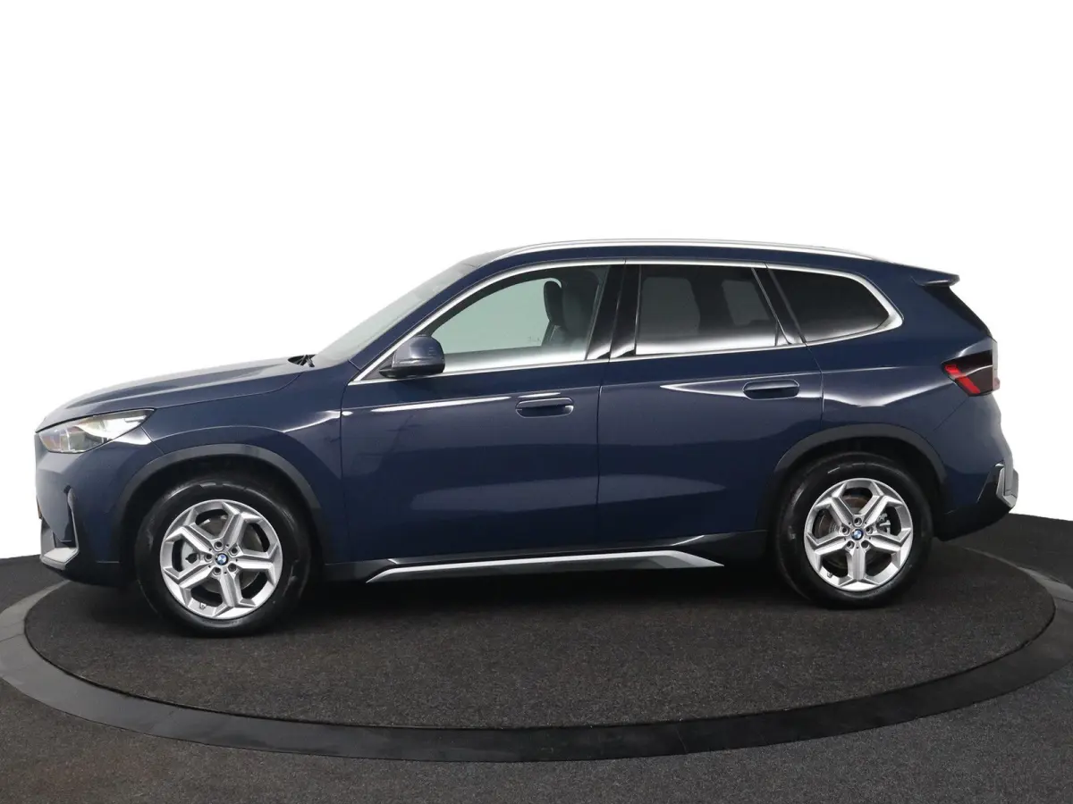 eDrive20 Pure Edition 67 kWh | SOH 100% | X-line | Getint Glas