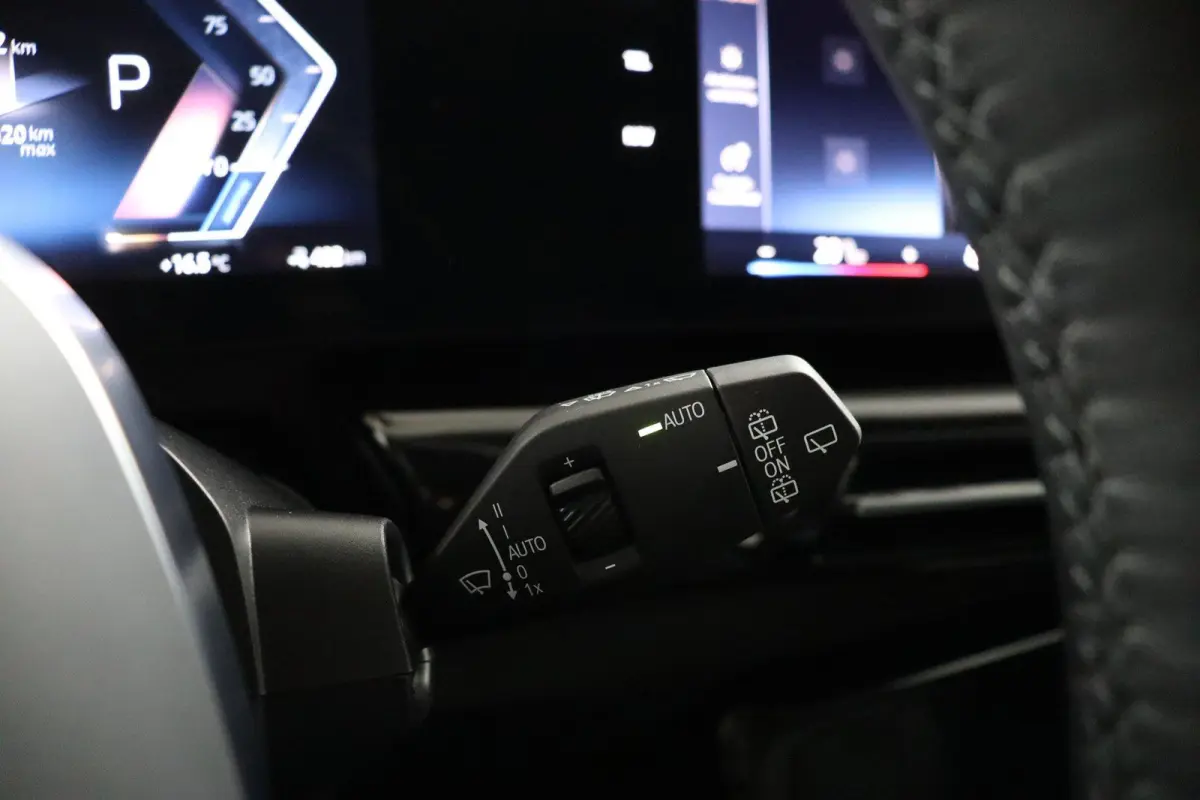 eDrive20 Pure Edition 67 kWh | SOH 100% | X-line | Getint Glas