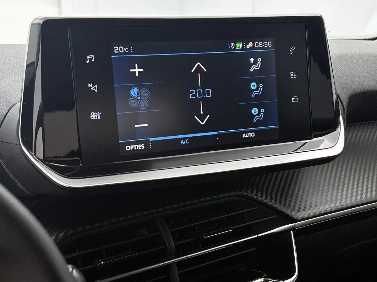 SUV Allure 130pk Automaat | Navigatie | Climate Control | Cruise Control | Parkeersensoren | Keyless | Led koplampen | Armsteun | Apple Carplay / Android Auto | Bluetooth | DAB+ radio | Stof
