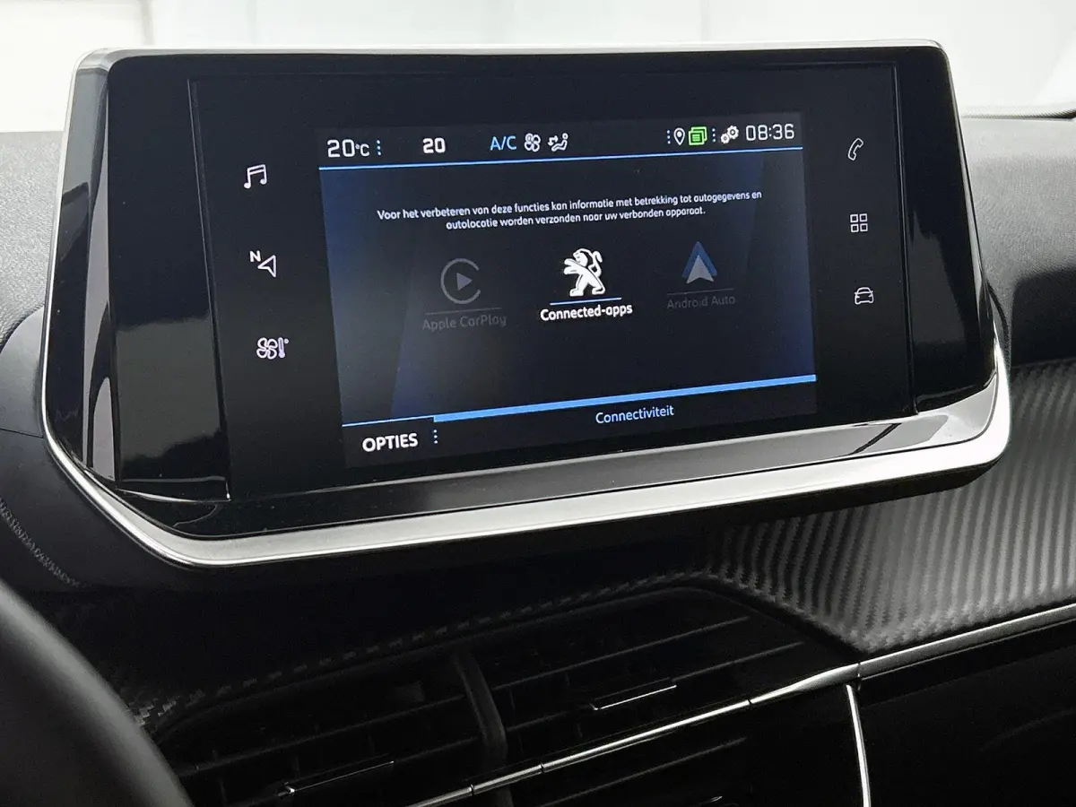 SUV Allure 130pk Automaat | Navigatie | Climate Control | Cruise Control | Parkeersensoren | Keyless | Led koplampen | Armsteun | Apple Carplay / Android Auto | Bluetooth | DAB+ radio | Stof