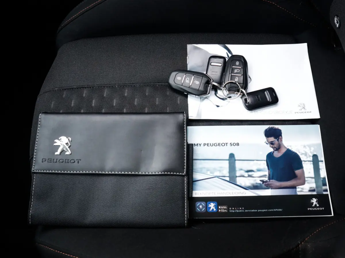1.2 PureTech Active Pack Business 2e-Eig. & Keurig-Onderh. BOVAG-Garantie. NL-Auto.