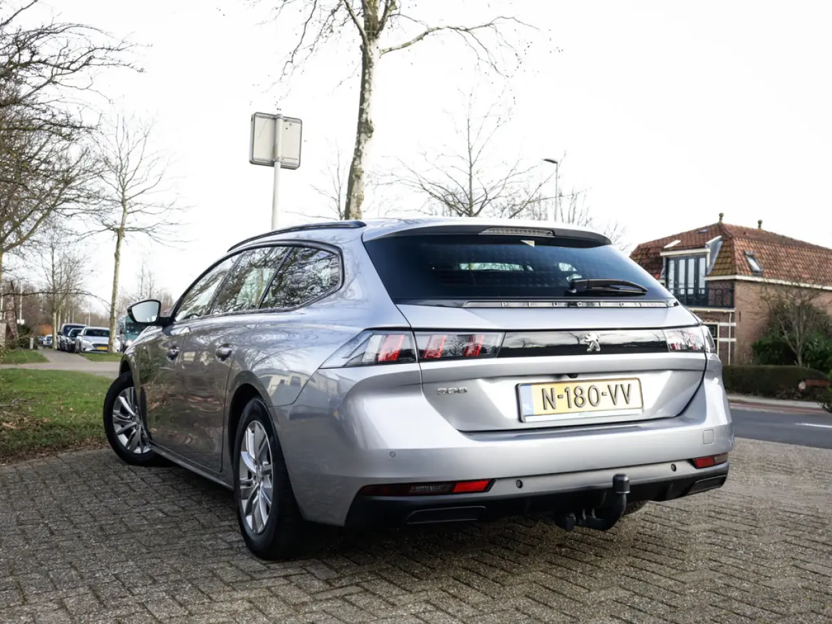 1.2 PureTech Active Pack Business 2e-Eig. & Keurig-Onderh. BOVAG-Garantie. NL-Auto.