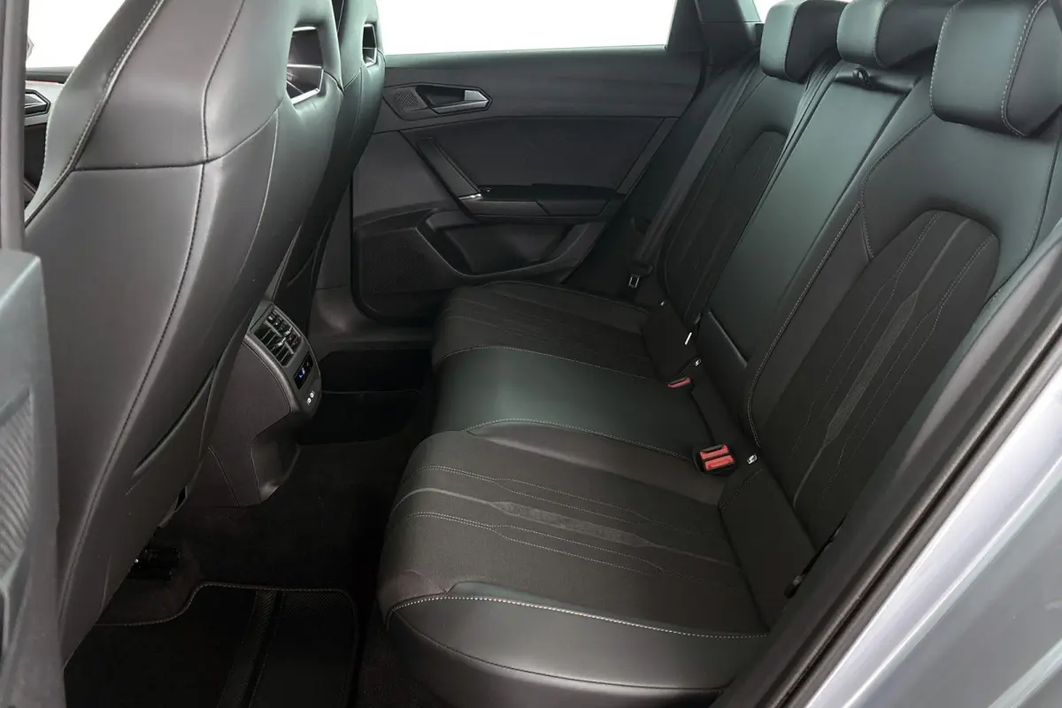 1.4 e-Hybrid Achteruitrijcamera 18" Stoelverwarming Carplay