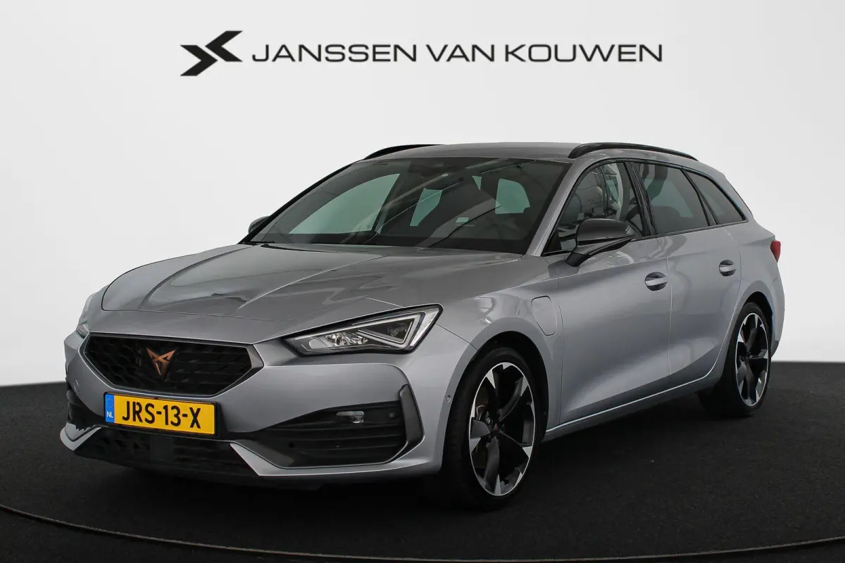 1.4 e-Hybrid Achteruitrijcamera 18" Stoelverwarming Carplay