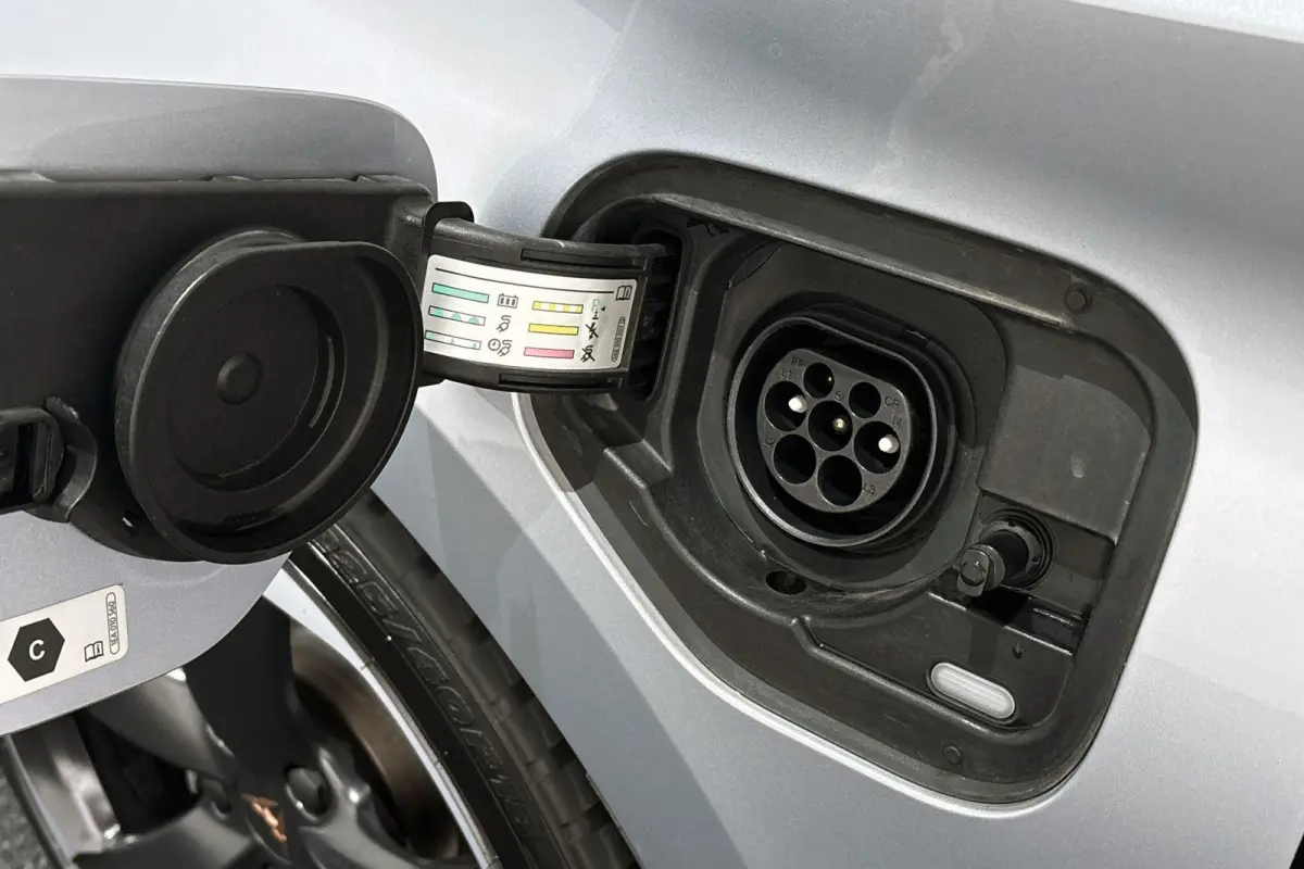 1.4 e-Hybrid Achteruitrijcamera 18" Stoelverwarming Carplay