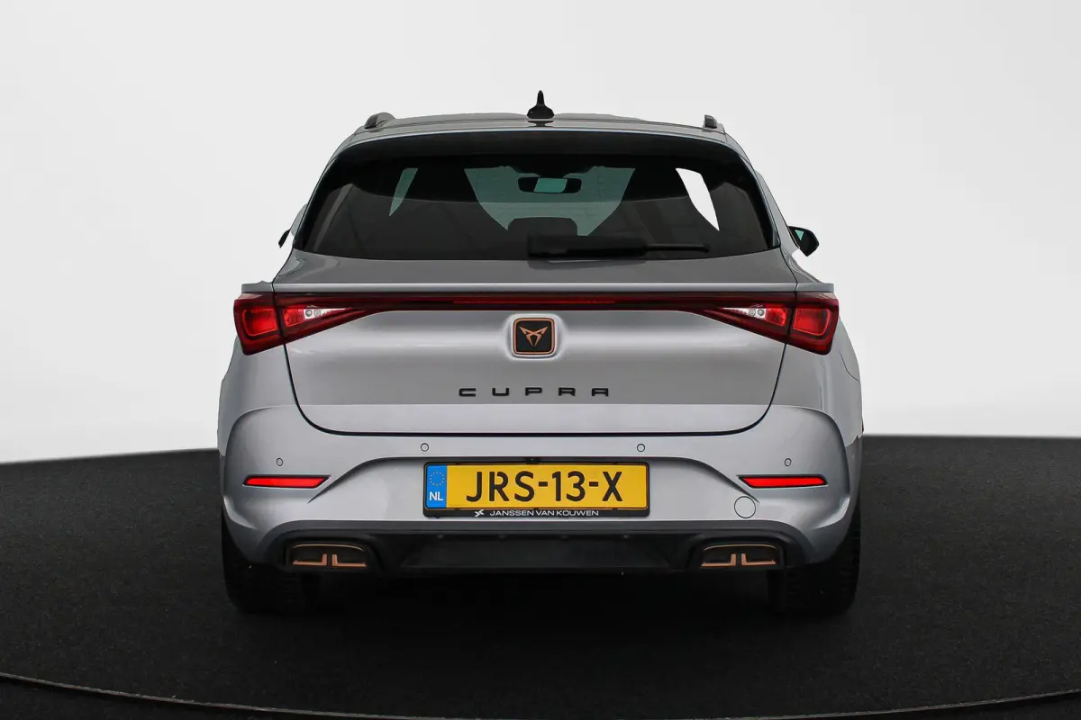 1.4 e-Hybrid Achteruitrijcamera 18" Stoelverwarming Carplay