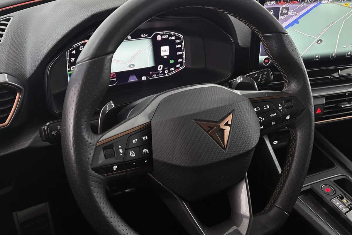 1.4 e-Hybrid Achteruitrijcamera 18" Stoelverwarming Carplay