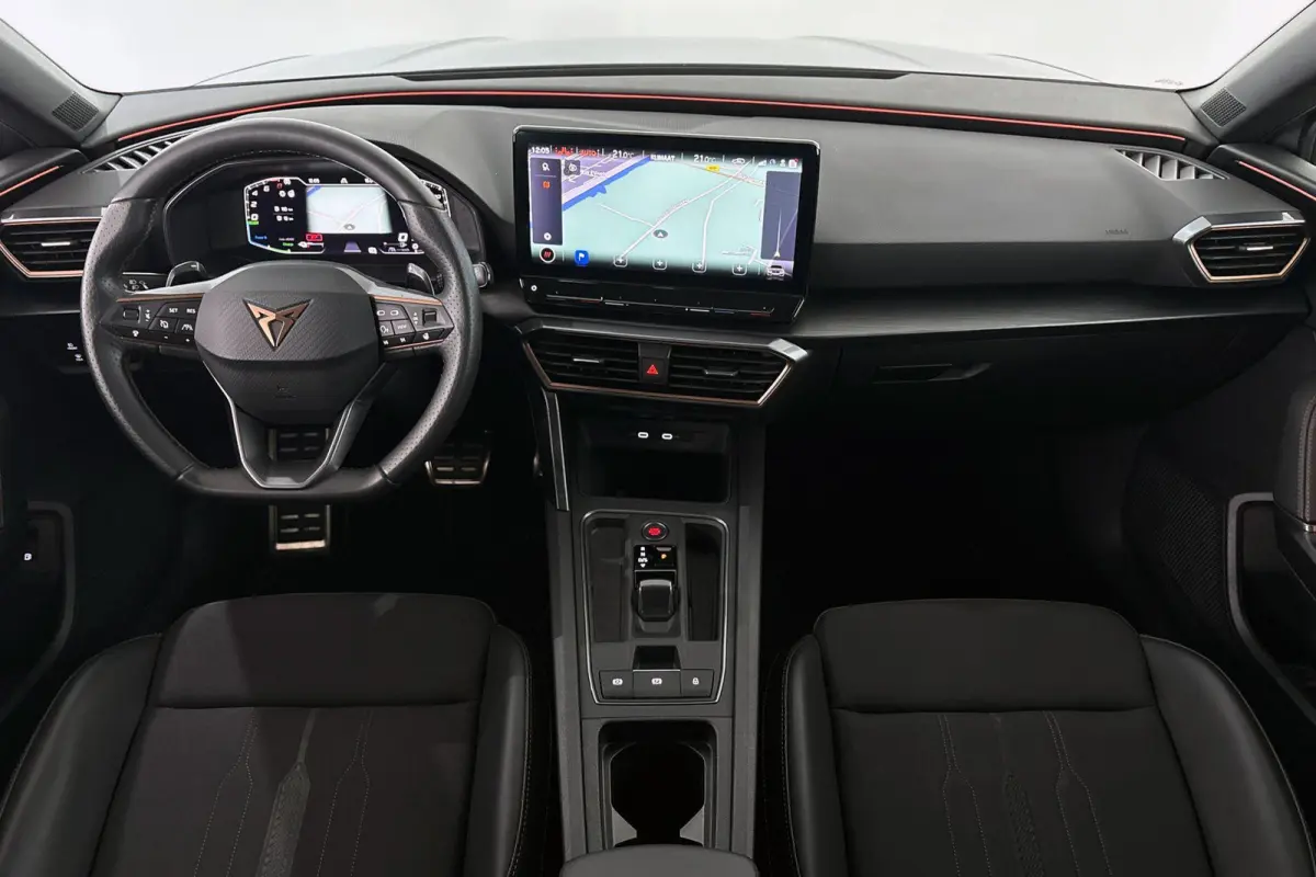 1.4 e-Hybrid Achteruitrijcamera 18" Stoelverwarming Carplay