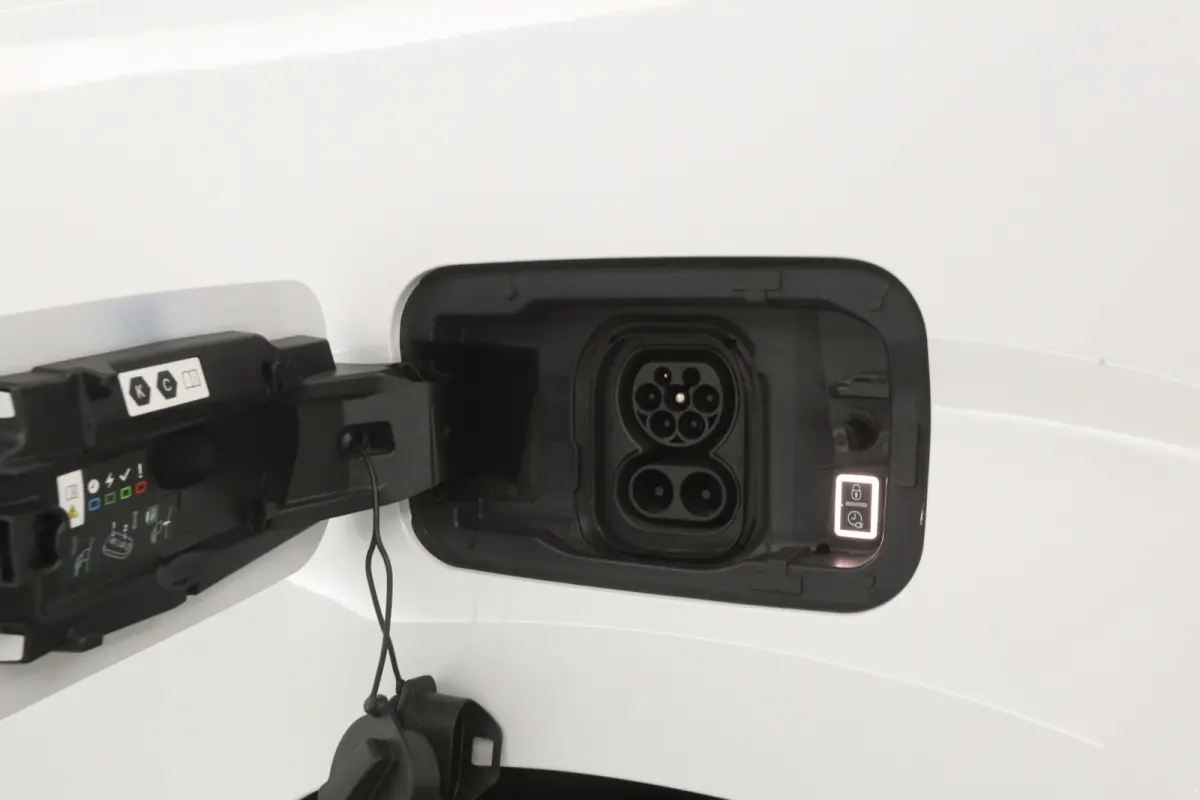 50 kWh 136PK | Snelladen | SOH 98% | 3 Zits | Airco | Camera | Carplay | Cruise | Navi | Parkeersens.