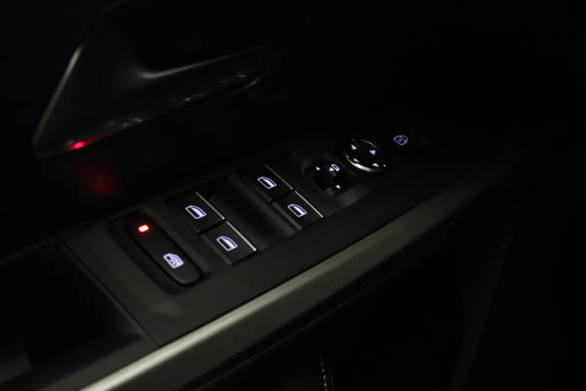 1.2 Hybrid 145 GT 7p |Stoel/stuur verw.|Camera|Navi|