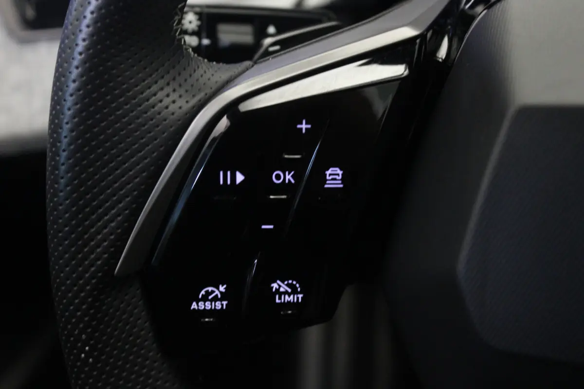 1.2 Hybrid 145 GT 7p |Stoel/stuur verw.|Camera|Navi|