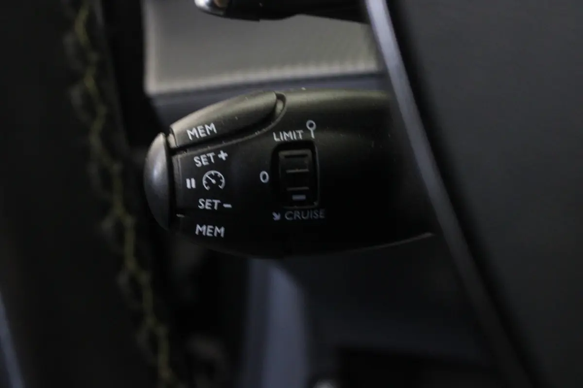 1.2 PureTech GT |Camera|Navi|