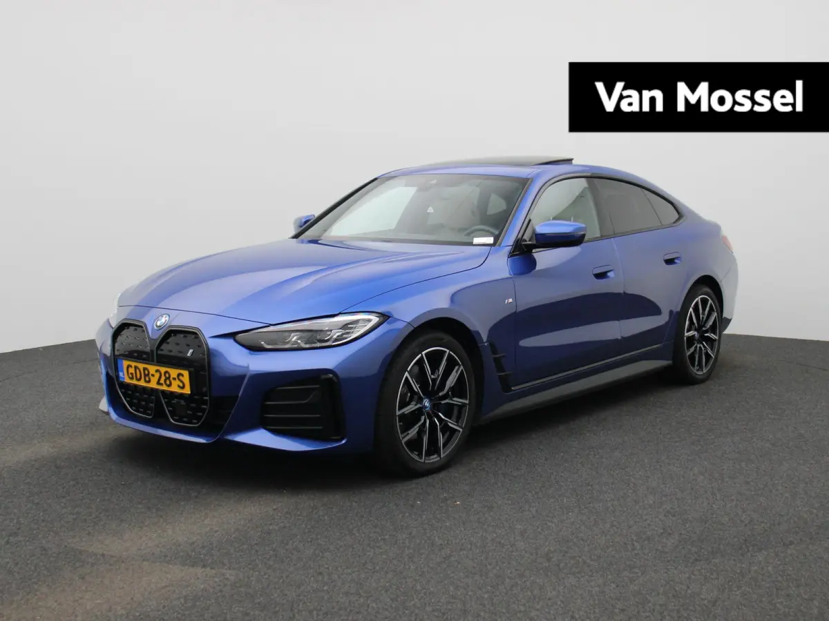eDrive35 M-Sport 70 kWh | Panoramadak | Oyster Leder | Stoelverwarming | Apple Carplay / Android Auto | Climate Control | Adaptive Cruise Control | Camera | Virtual Cockpit | Lichtmetalen M-