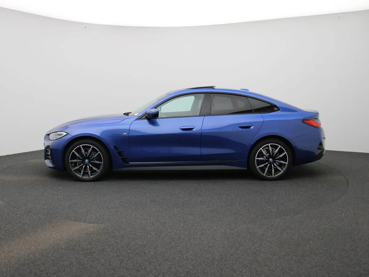eDrive35 M-Sport 70 kWh | Panoramadak | Oyster Leder | Stoelverwarming | Apple Carplay / Android Auto | Climate Control | Adaptive Cruise Control | Camera | Virtual Cockpit | Lichtmetalen M-