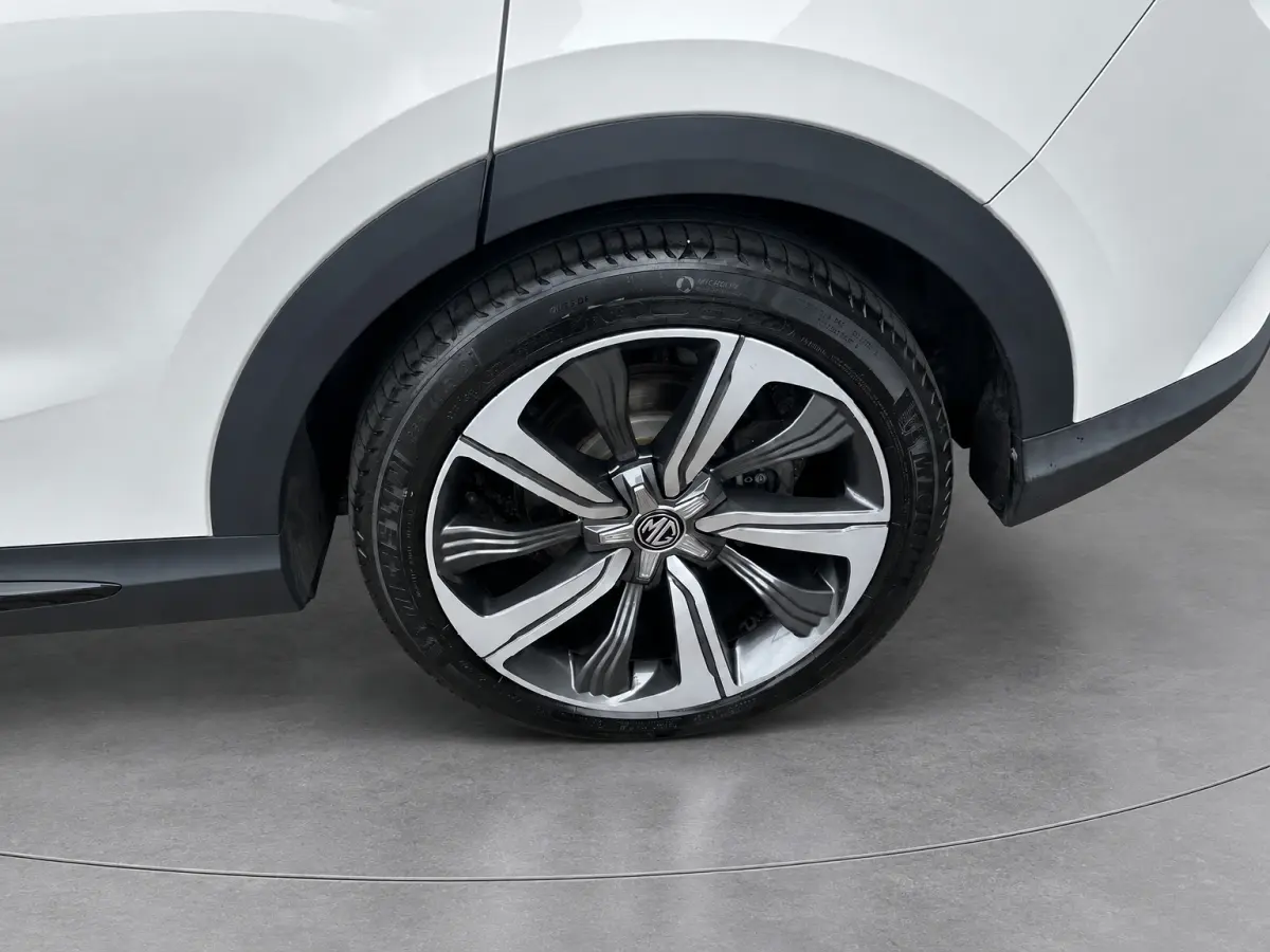 Exclusive 70 kWh SOH 94.22% PANO BOSE TREKHAAK LEER CAMERA DEALER OND EERSTE EIG