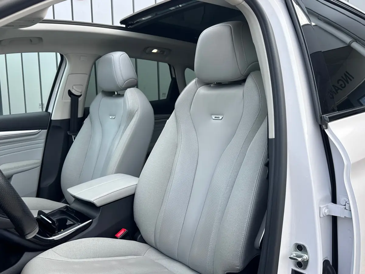 Exclusive 70 kWh SOH 94.22% PANO BOSE TREKHAAK LEER CAMERA DEALER OND EERSTE EIG