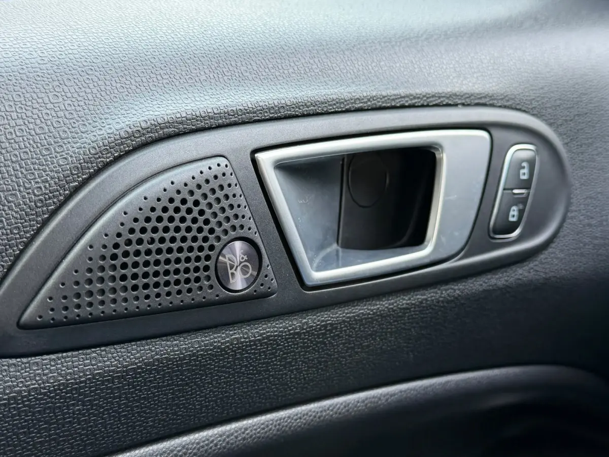 1.0 EcoBoost ST-Line,Vewarmde Stoelen+stuur,Apple Carplay,Navigatie,Camera, Cruise Control