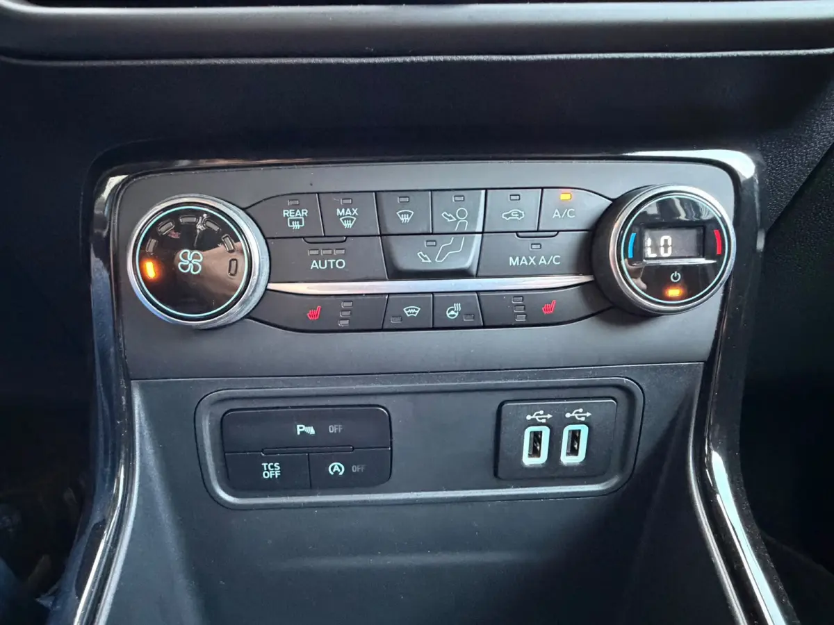 1.0 EcoBoost ST-Line,Vewarmde Stoelen+stuur,Apple Carplay,Navigatie,Camera, Cruise Control