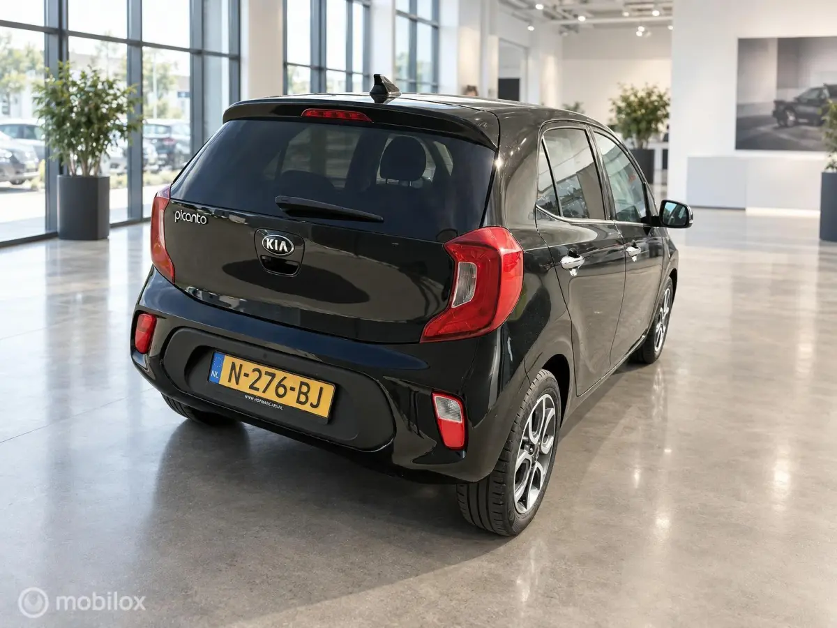 1.0 DPi DynamicPlusLine | Camera | Keyless | Clima | 71.648km | Zwart | Incl. BTW