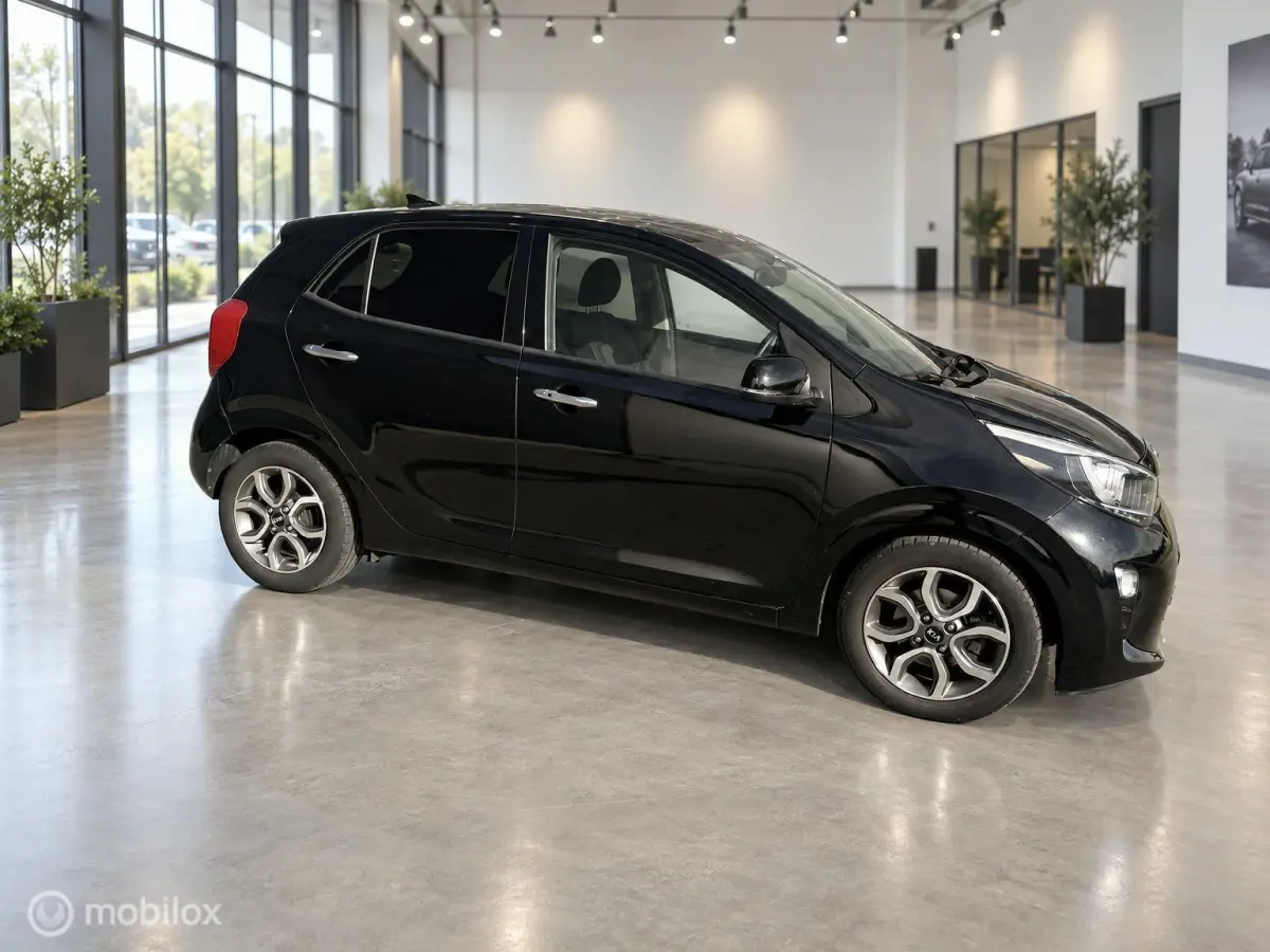 1.0 DPi DynamicPlusLine | Camera | Keyless | Clima | 71.648km | Zwart | Incl. BTW