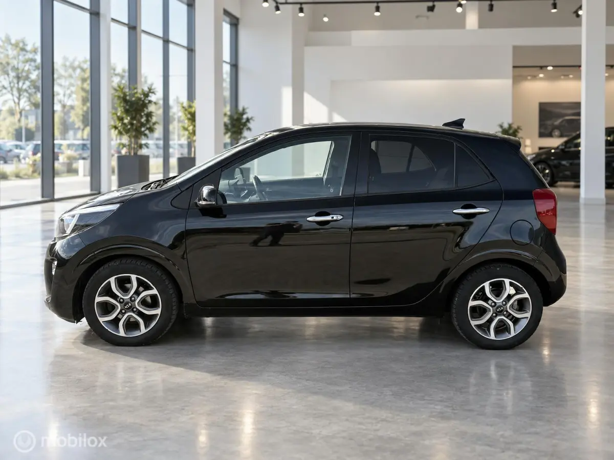1.0 DPi DynamicPlusLine | Camera | Keyless | Clima | 71.648km | Zwart | Incl. BTW