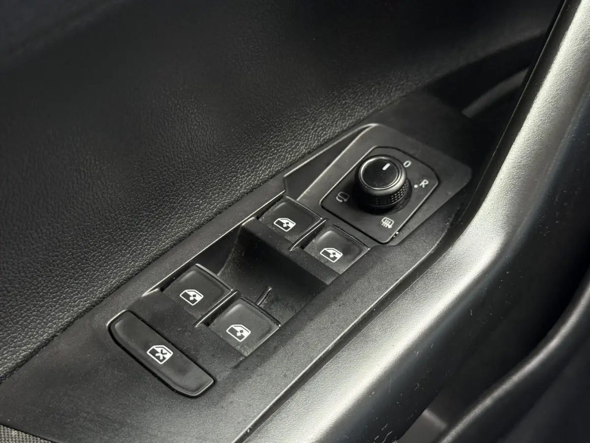 1.0 TSI Comfortline 1e Eigenaar|Carplay|Airco|Cruise|PDC V+A|Navi|Elek ramen|Lm velgen|APK tot 03-2027