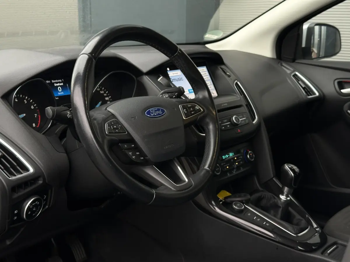 1.5/150pk Titanium|NAP|Trekh|PDC|Cruise|Climate|LED|Apple Carplay|Navi|Isofix|17" LMV